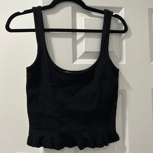 Zara Cropped scallop hem black tank